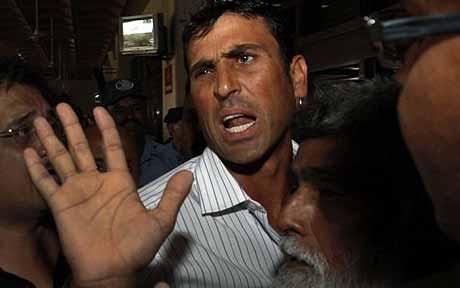 Younus-Khan_1500837c