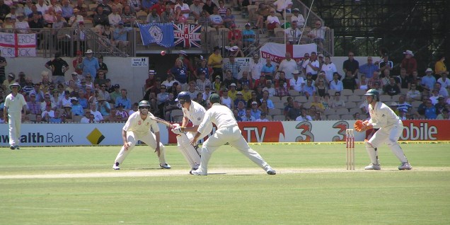 He never bloody hit this, Bucknor